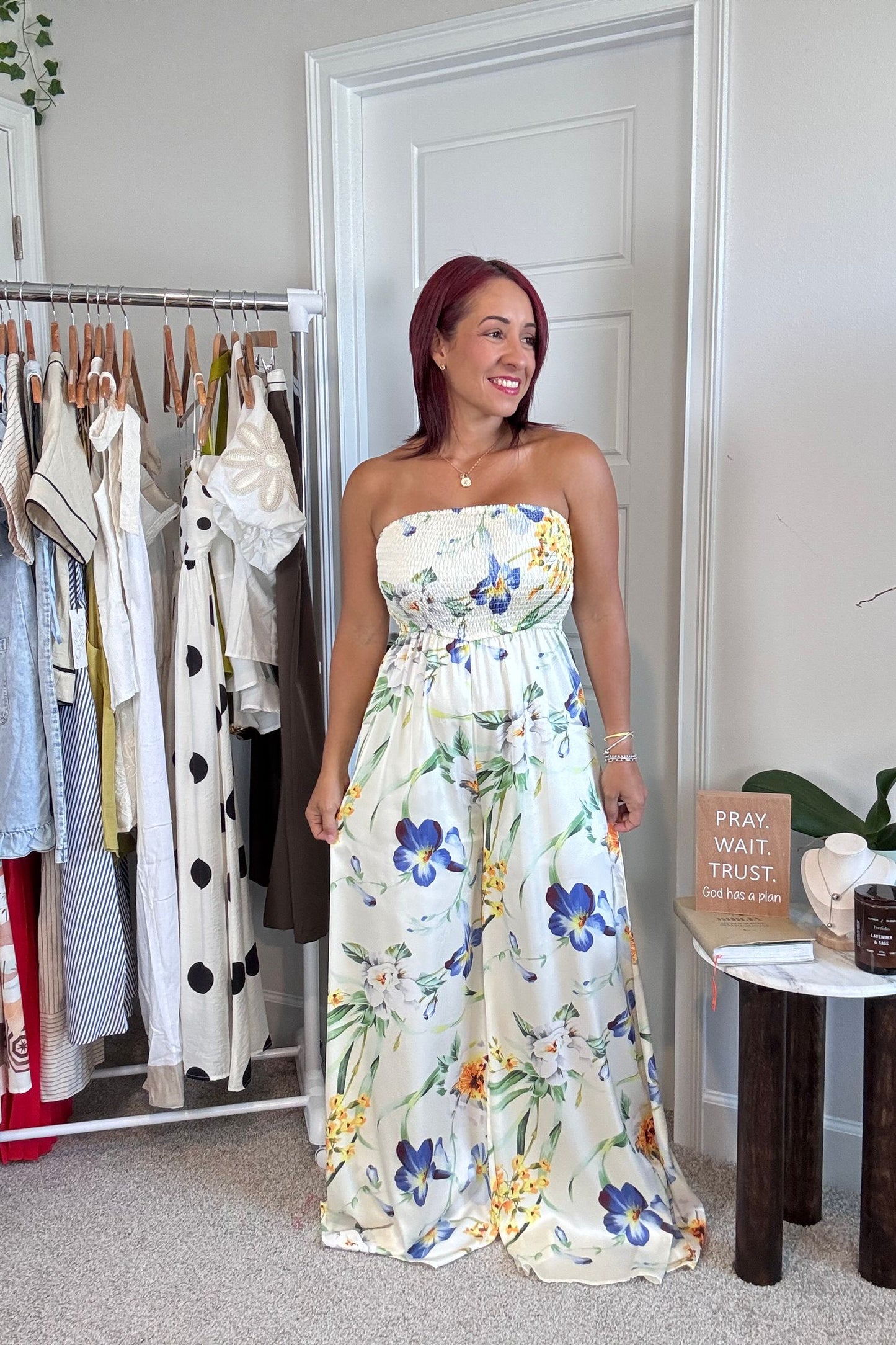 Mono de satén con estampado floral