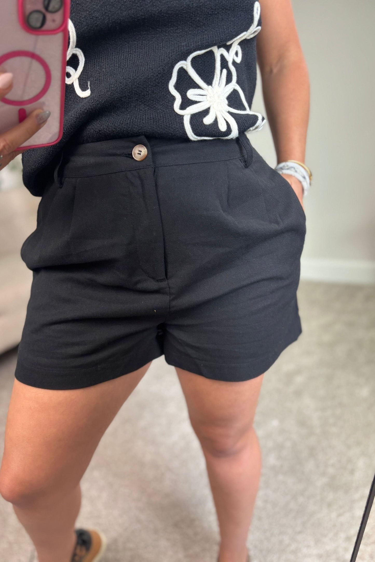 PANTALÓN CORTO DE LINO NEGRO