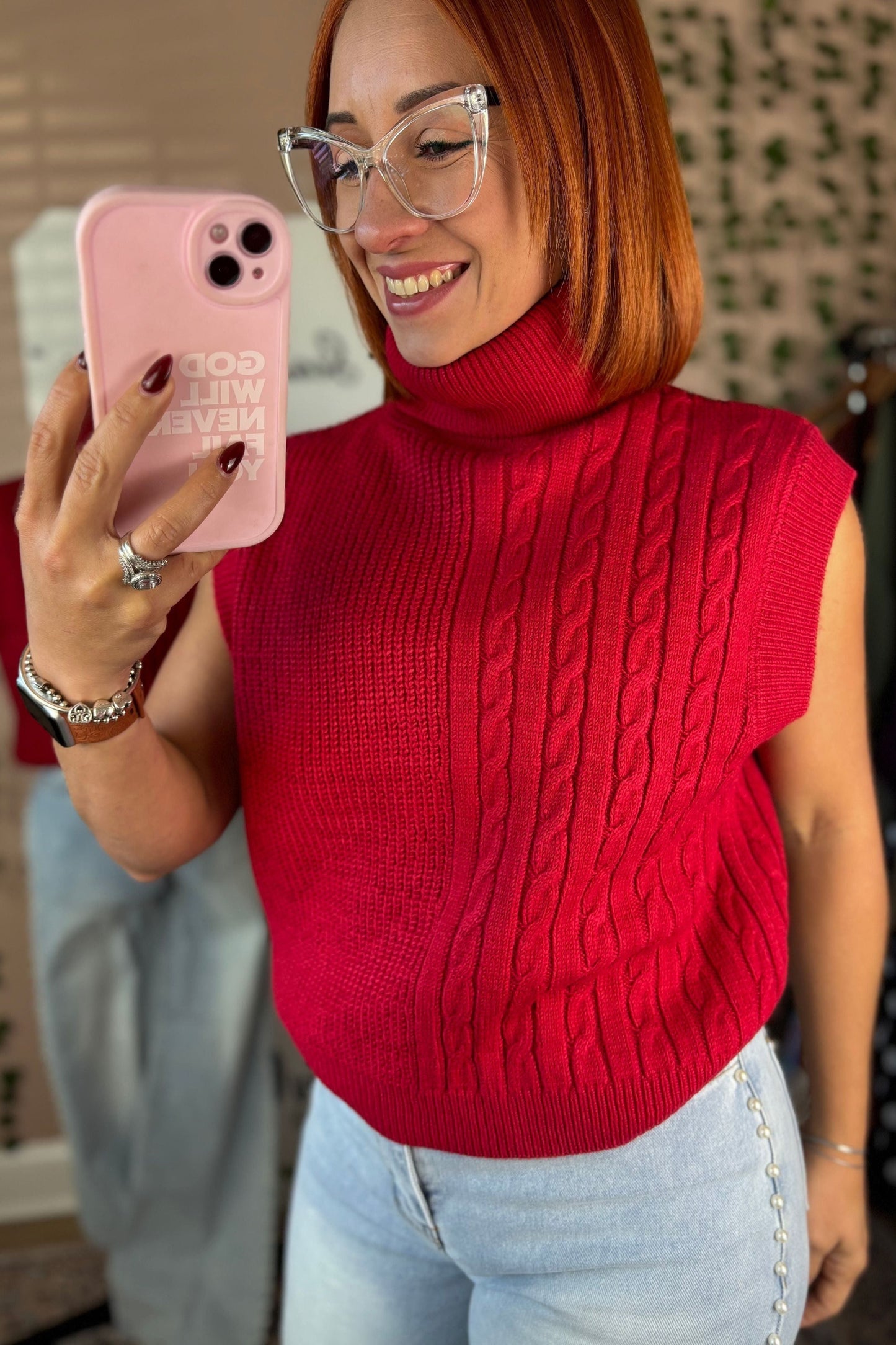 CHALECO DE PUNTO CON CUELLO ALTO ROJO