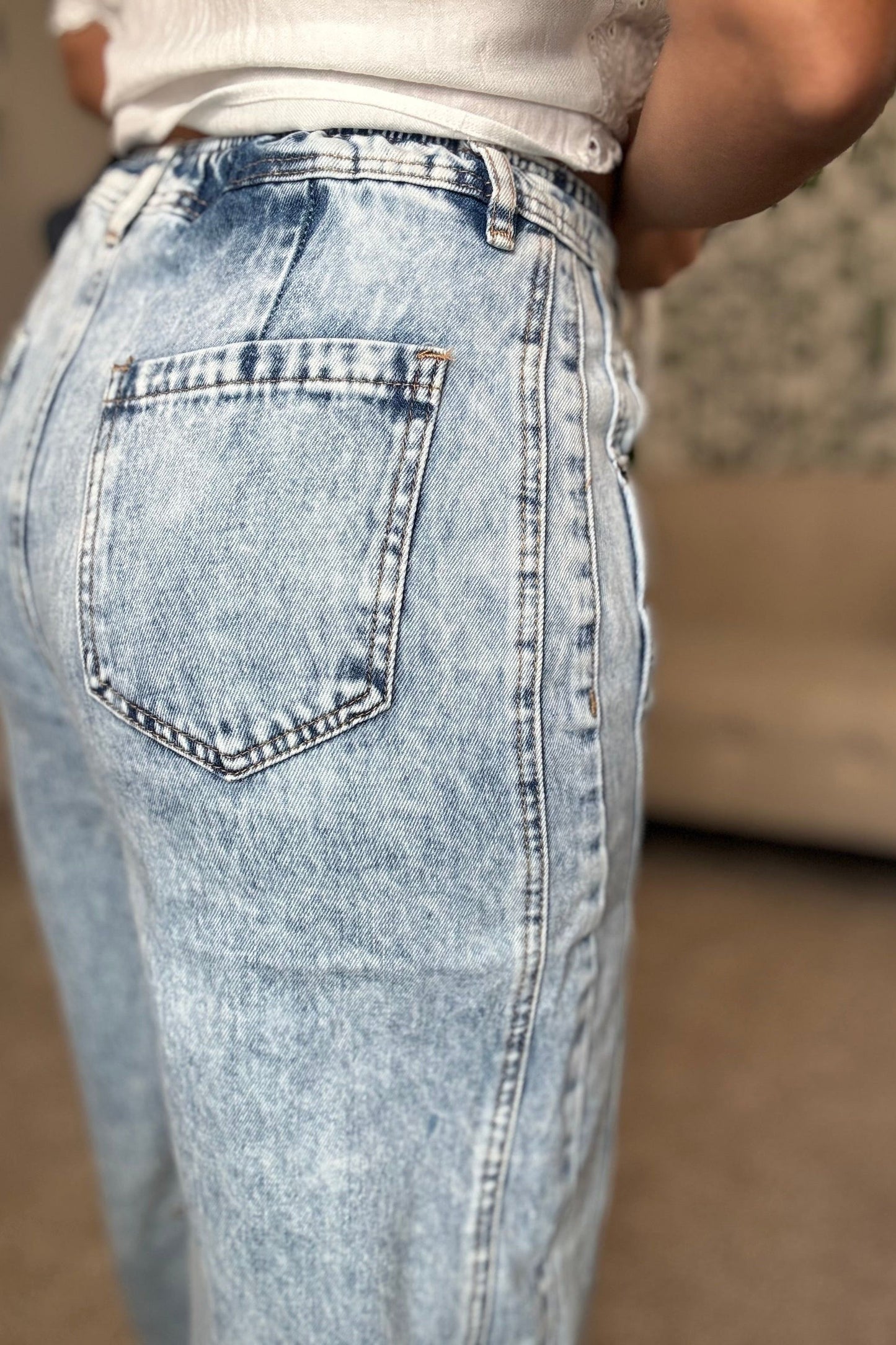 WIDE LEG JEANS PANTS