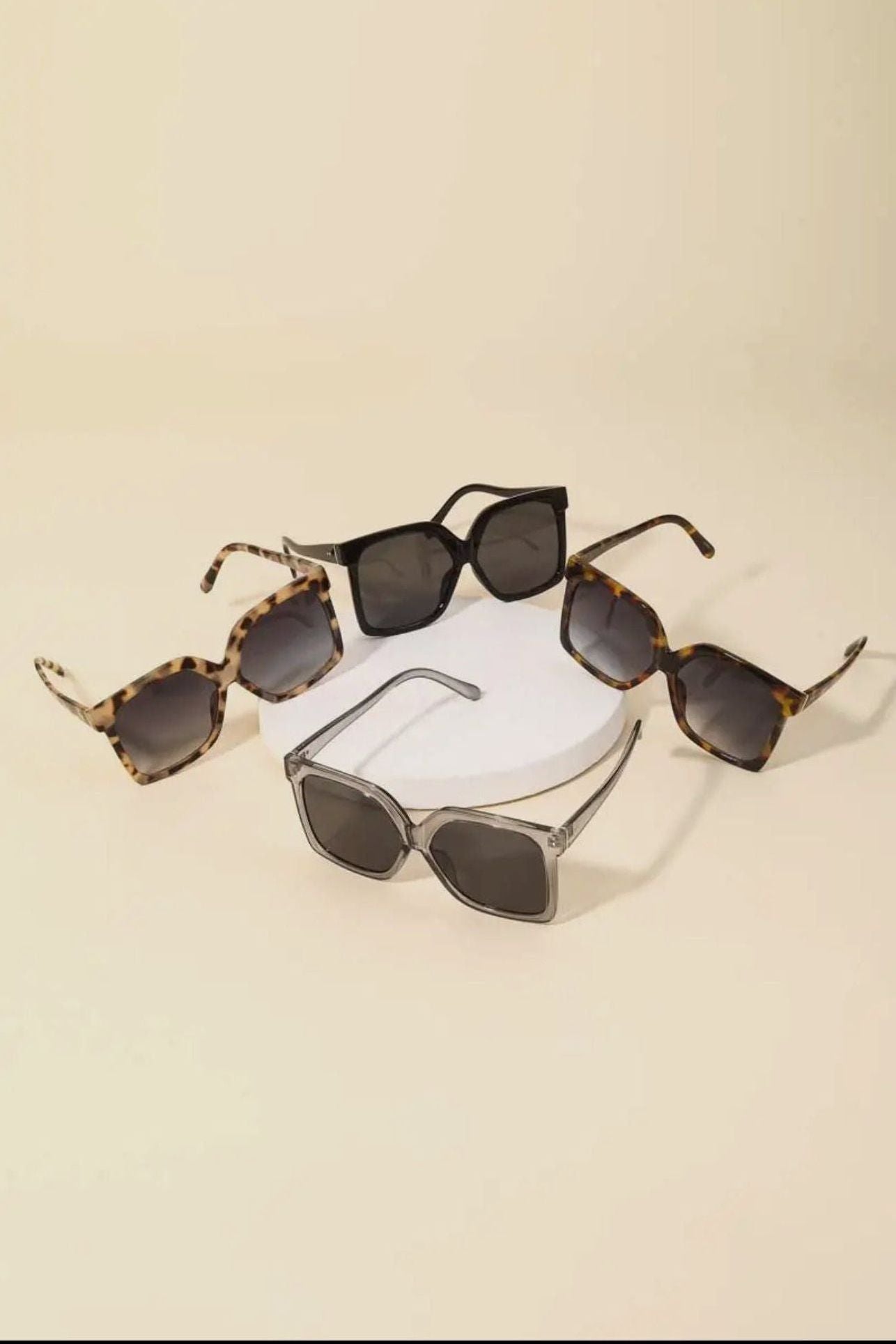 OVERSIZED SQUARE SUNGLASSES