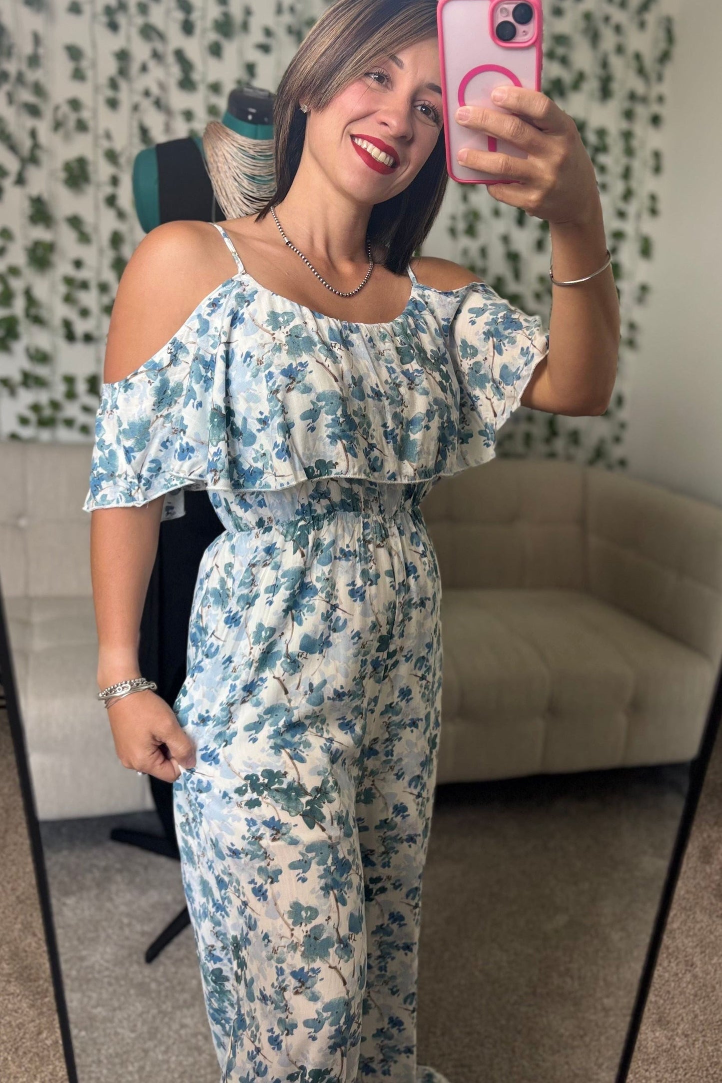 MONO CON ESTAMPADO DE FLORES AZULES
