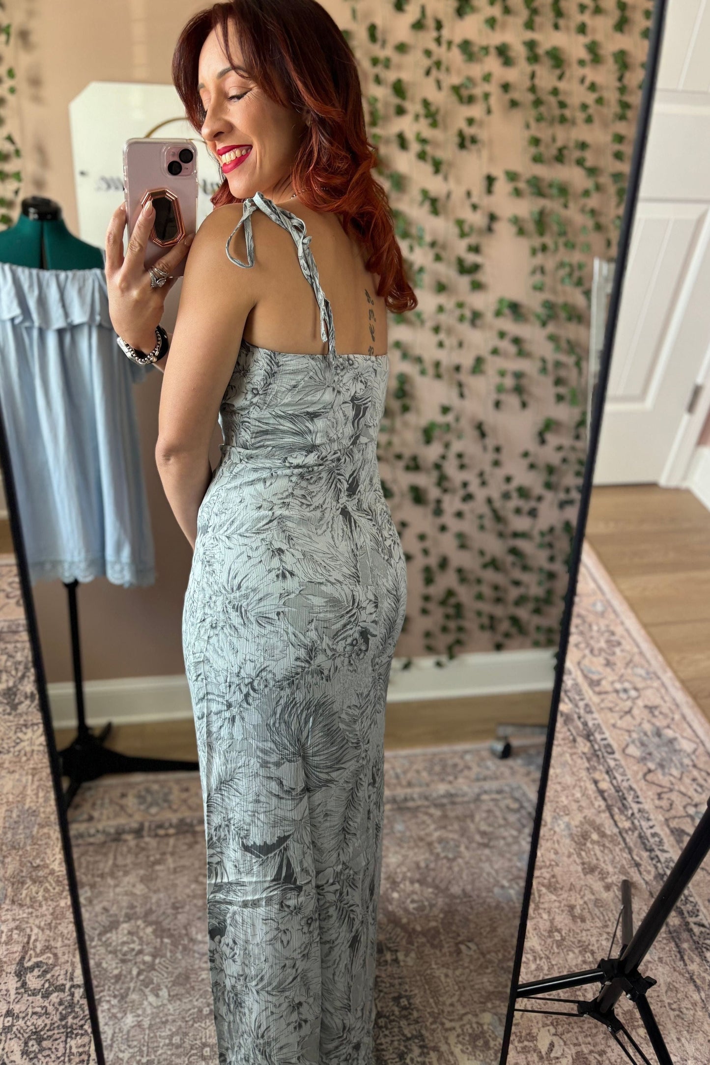 VESTIDO GRIS ESTAMPADO