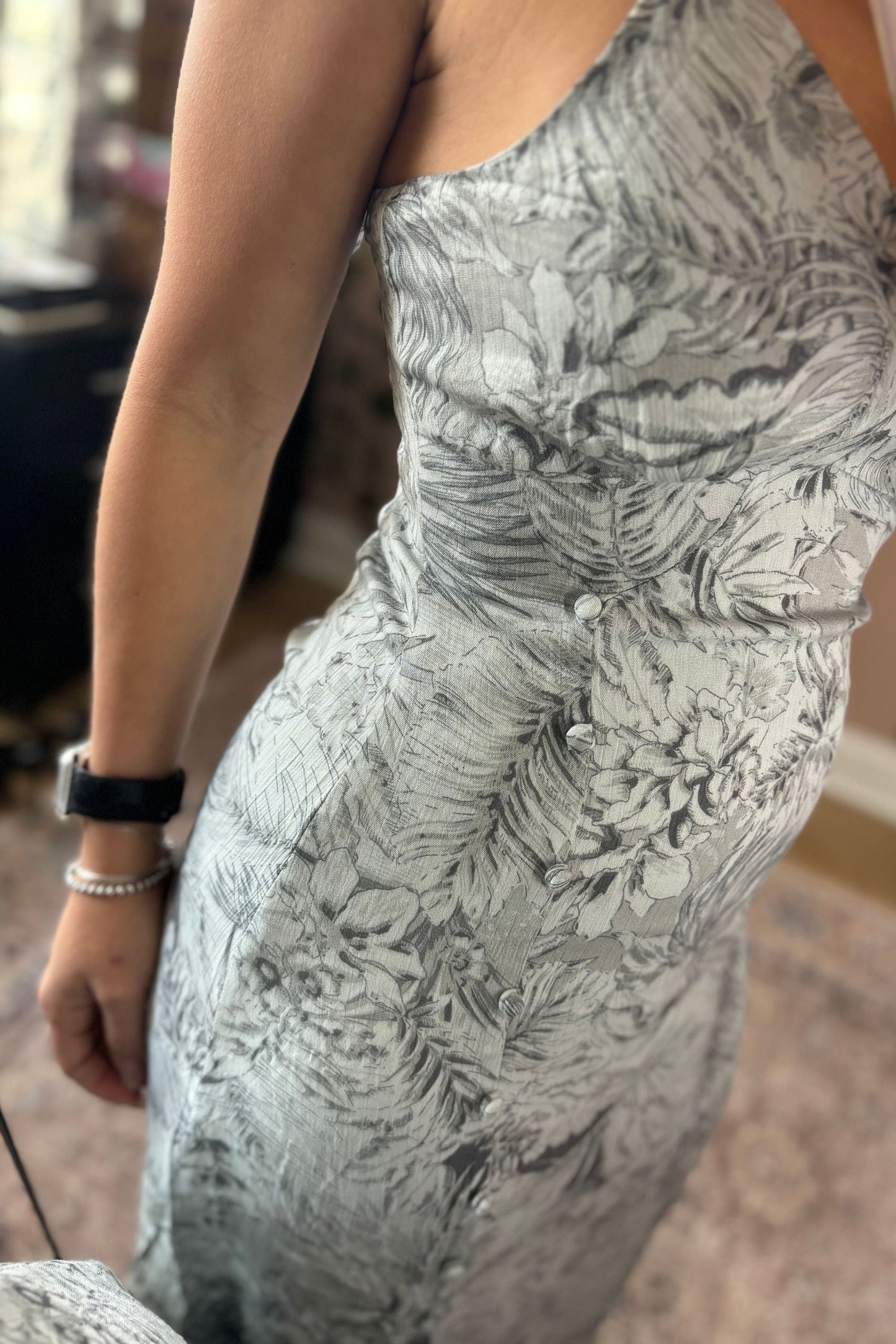 VESTIDO GRIS ESTAMPADO