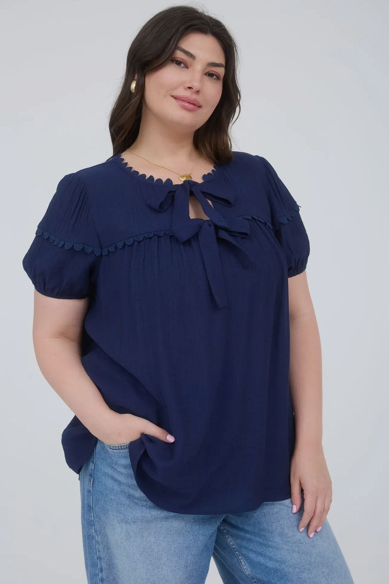 BLUE SCALLOP TRIM FRONT TIE DETAILS TOP (PLUS SIZES AVAILABLE)
