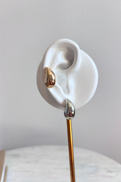 LUMINOSA WATER DROP POST EARRINGS – ELEGANT EVERYDAY EARRINGS