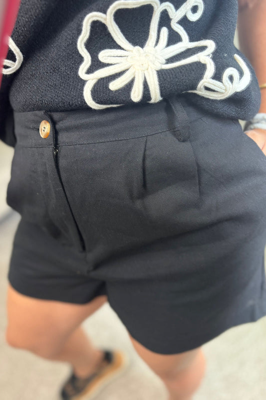 BLACK LINEN SHORT