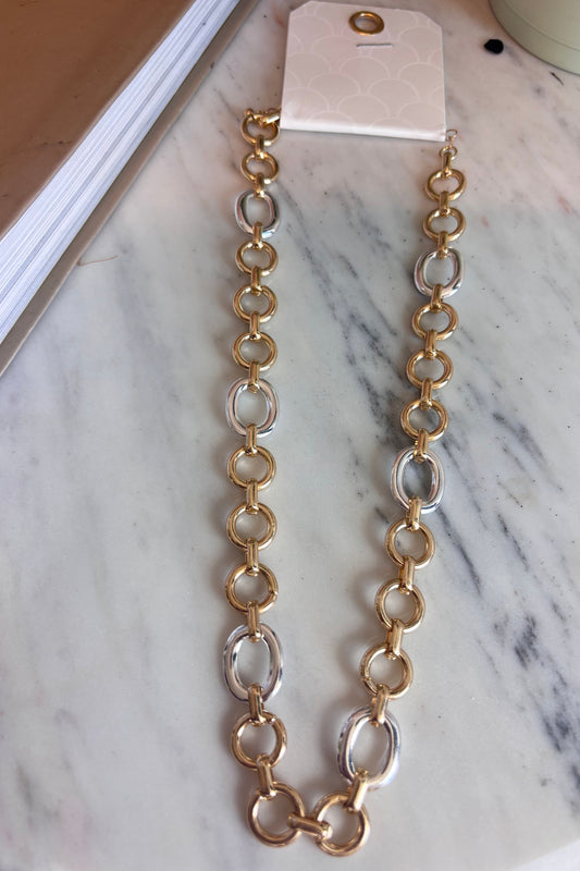 Two Tone Circle Link Chain Necklace