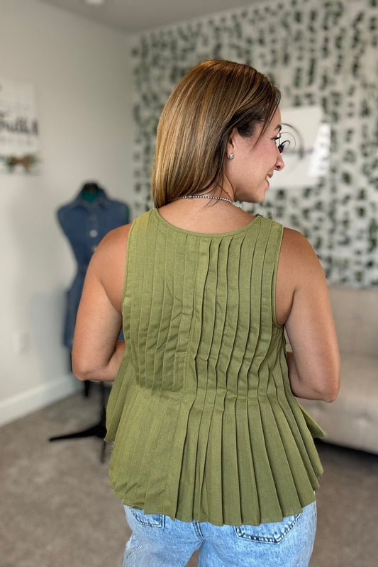 OLIVE PLEATED TOP