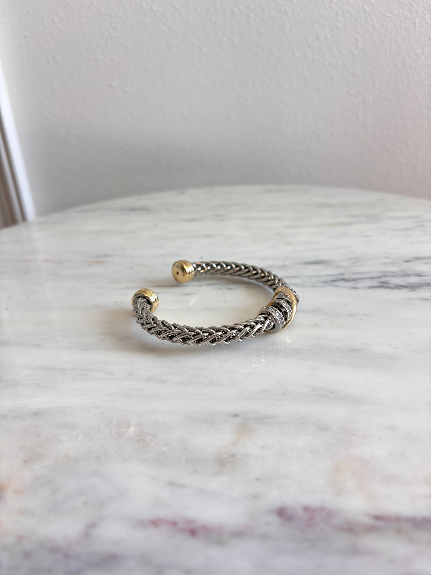 HEREDERA 7MM CROSS PAVE BAR BANGLE BRACELET – ELEGANT EVERYDAY ACCESSORY