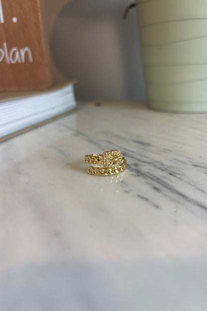 Buckle Chain Ring