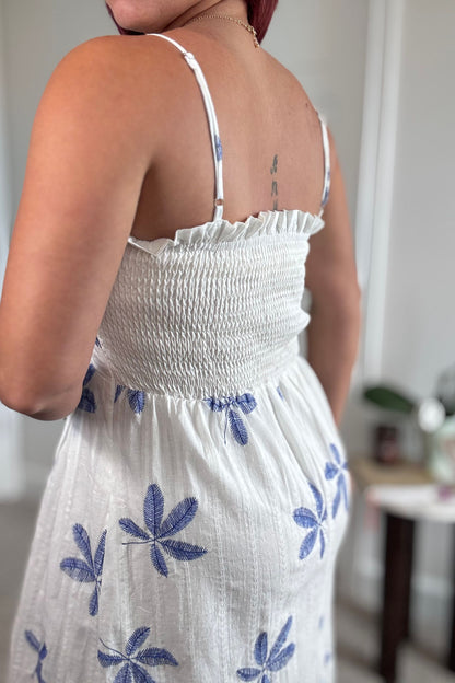 Spaghetti Strap leaf print pleated dress