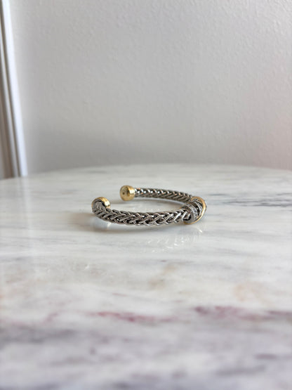 HEREDERA 7MM CROSS PAVE BAR BANGLE BRACELET – ELEGANT EVERYDAY ACCESSORY