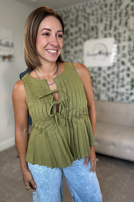 OLIVE PLEATED TOP