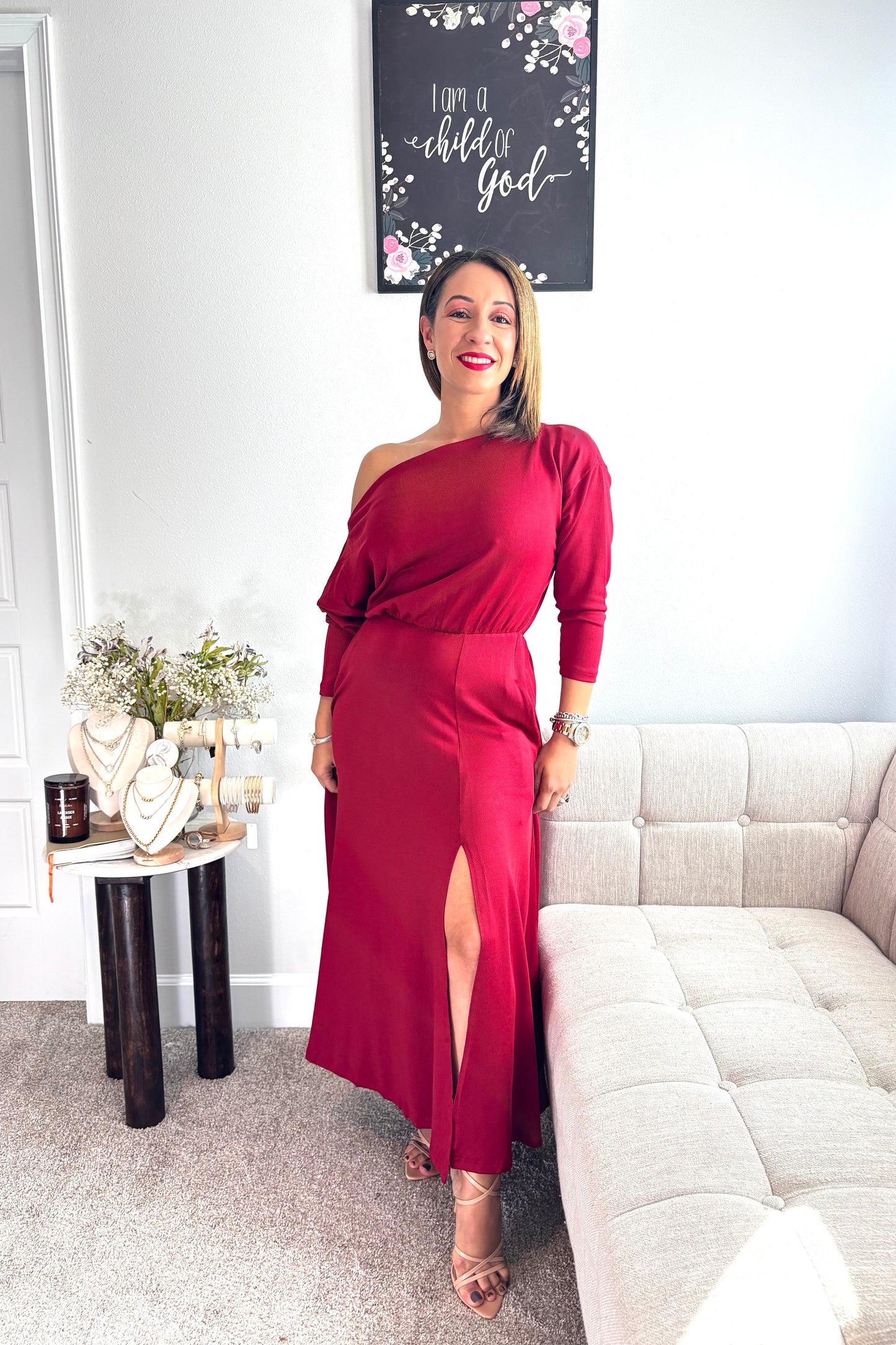 RADIANT GRACE MIDI DRESS- BURGUNDY KNIT MIDI DRESS
