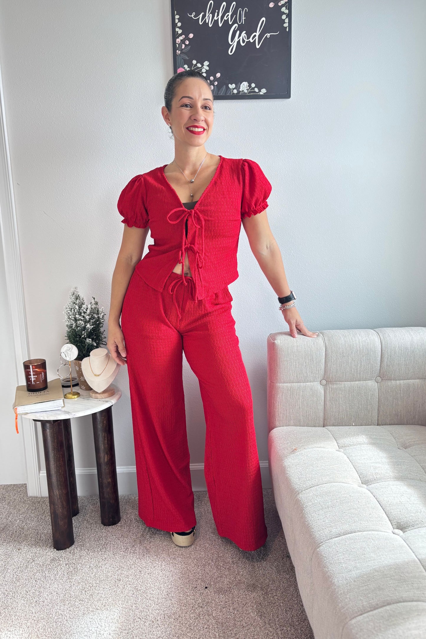 REFINED EASE KNIT SET-BLACK AND RED COLORS