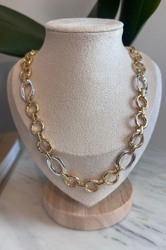 Two Tone Circle Link Chain Necklace
