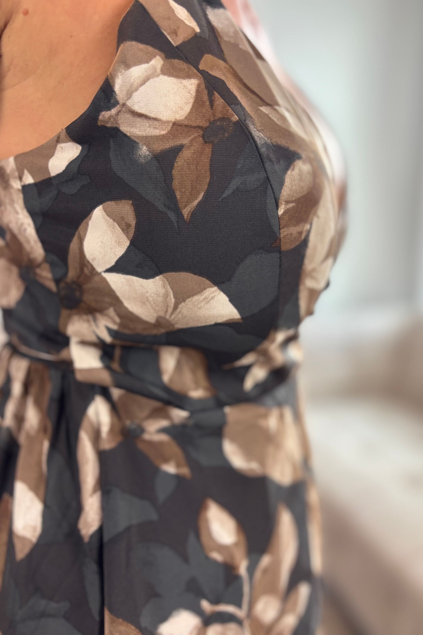 SLEEVELESS WRAP FLOWER PRINT MAXI DRESS