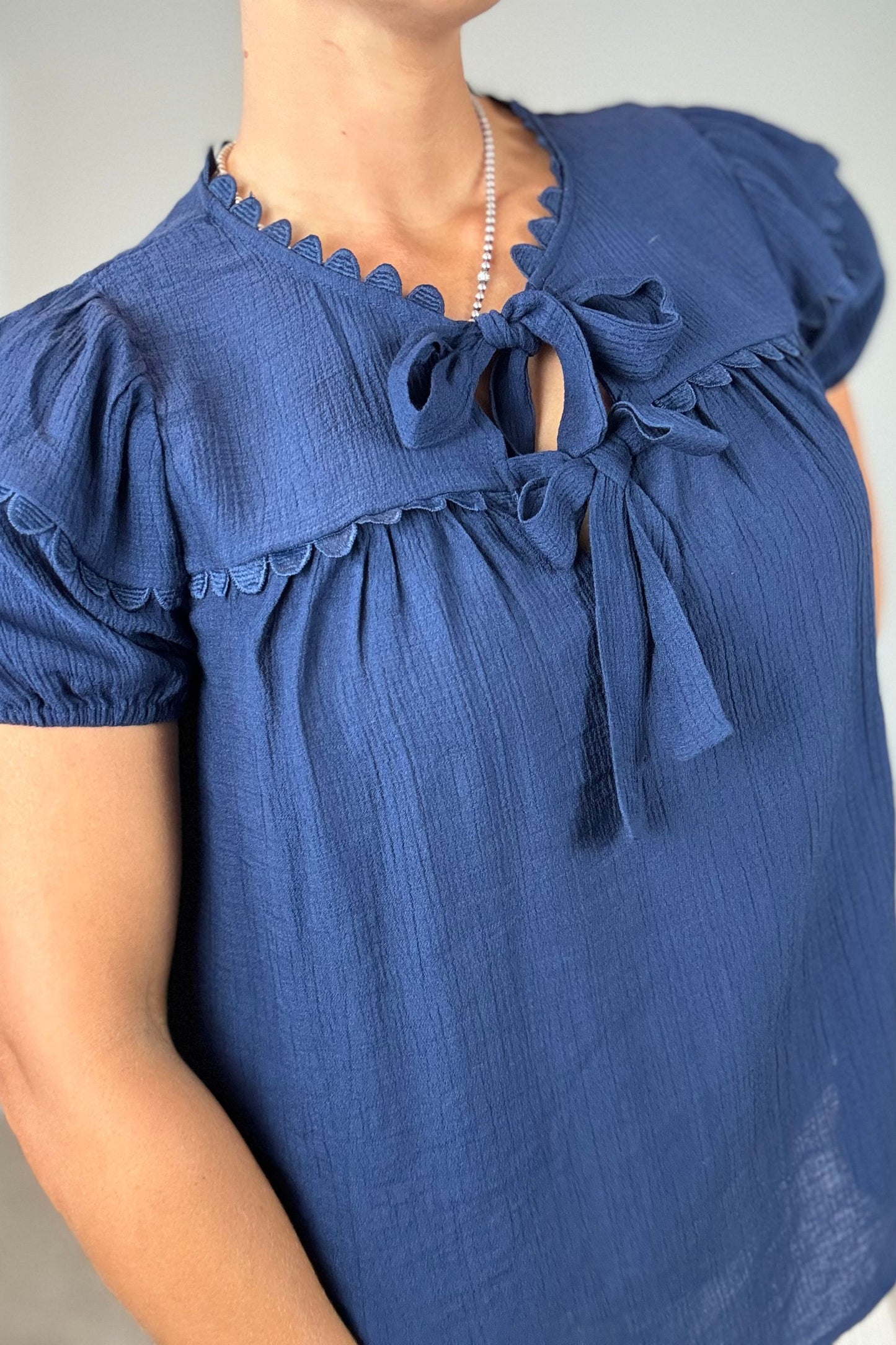 BLUE SCALLOP TRIM FRONT TIE DETAILS TOP (PLUS SIZES AVAILABLE)