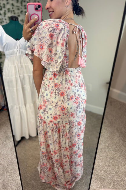 VESTIDO MÁXIMO FLORAL CON CUELLO EN V